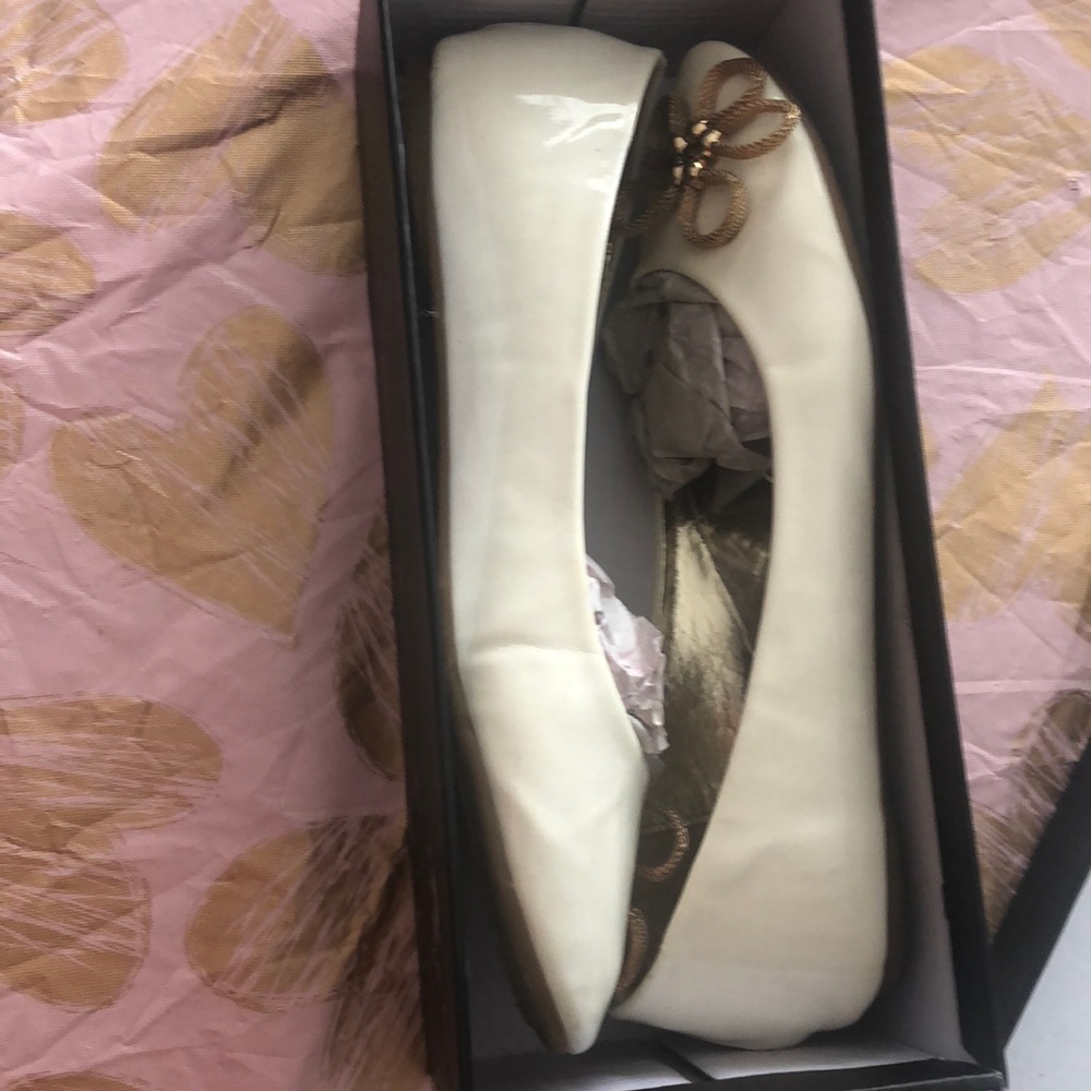 Kiss & Tell 2 pairs of flats - Picture 6 of 8